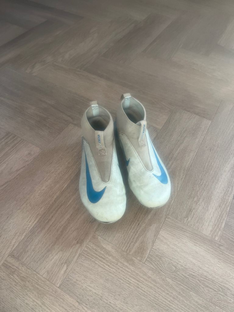 Nike Air zoom MG boots 