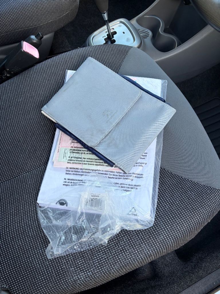 Peugeot, 107, 3 Door Automatic. FSH - Excellent Condition - £20 Road Tax