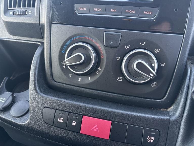 PEUGEOT BOXER 2.2 BlueHDi 335 Built for Business 2020