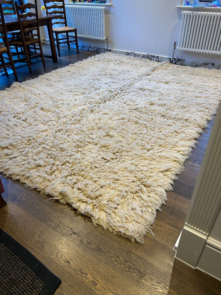 image for Layered shaggy wool oatmeal large rug 350 x 250 cm