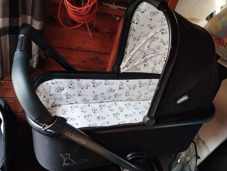 Cosatto Pram Carrycot – Black, Good Condition