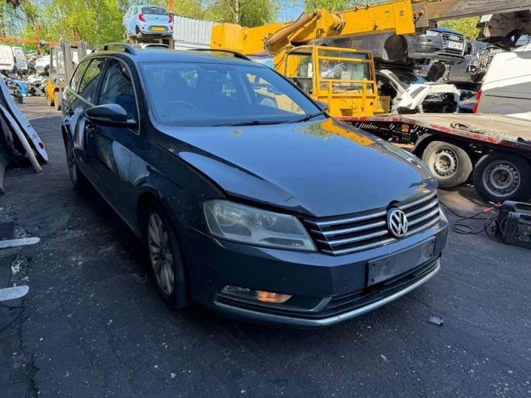 VW PASSAT B7 ESTATE 2012  SPORT 2.0TDI CFGB AUTOMATIC DSG BREAKING 