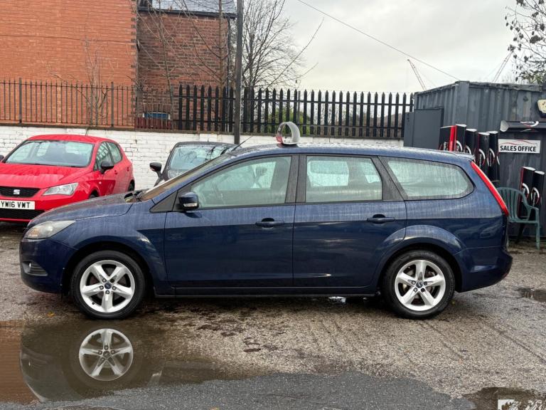 2011 Ford Focus 1.6 Zetec 5dr ESTATE PETROL Manual