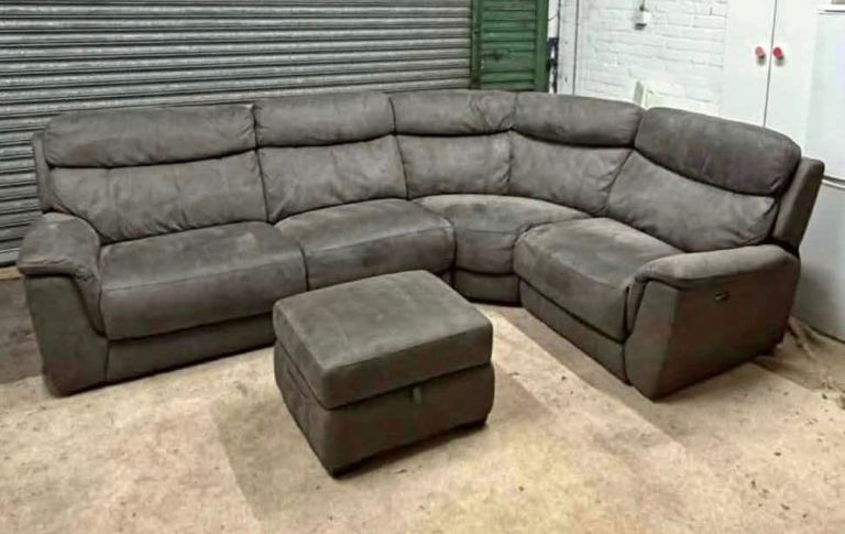 💥💥 Dfs Ronan Right Hand Facing Dual Electric Recliners and USB Ports with Matching Foot Stool 💥💥