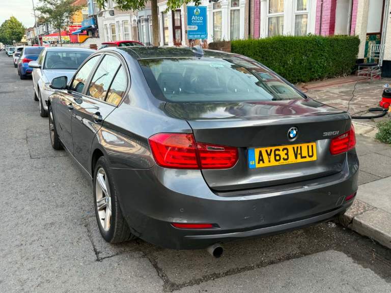 BMW, 3 SERIES, Saloon, 2013, Manual, 1997 (cc), 4 doors