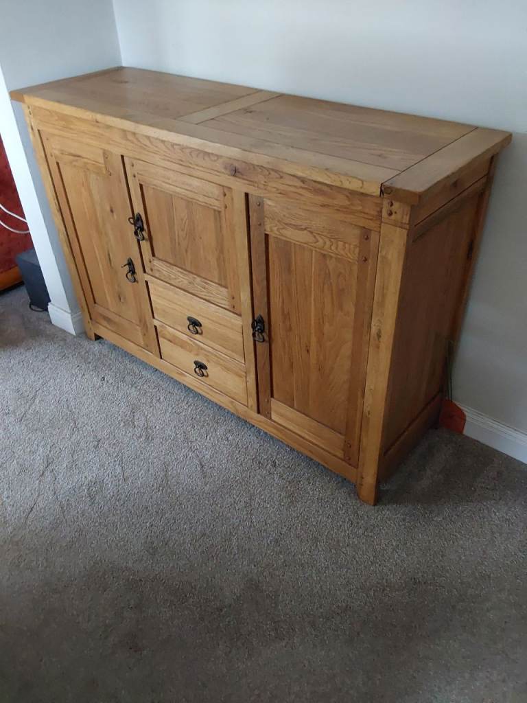 Rustic oak sideboard 