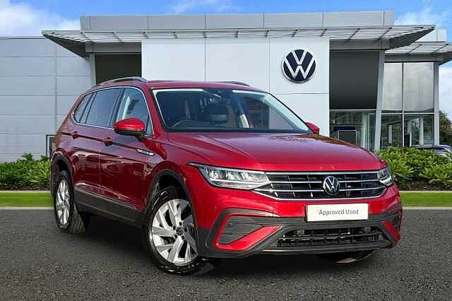 2022 Volkswagen Tiguan Allspace 1.5 TSI Life 5dr DSG + VIENNA LEATHER + PANORAMIC SUNROOF + WINTE...