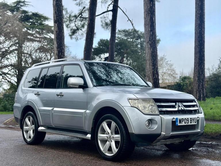 MITSUBISHI SHOGUN 3.2 DI-DC Diamond Auto 4WD Euro 4 5dr LWB 2009