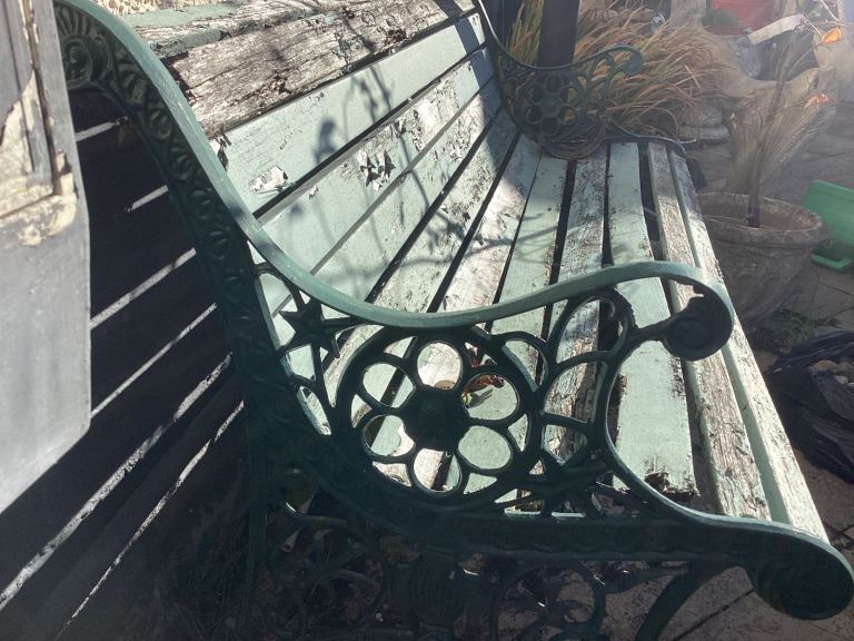 GARDEN BENCH , NEED TLC 