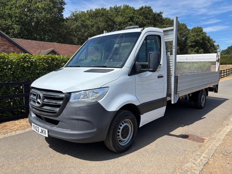 2022 Mercedes-Benz Sprinter 3.5t Progressive Chassis Cab CHASSIS CAB DIESEL Manual