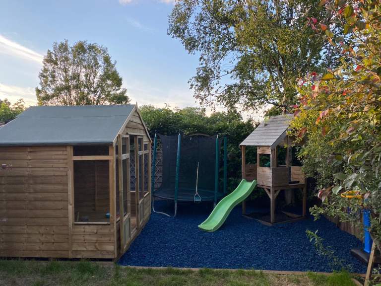 Rubber playground Chippings 