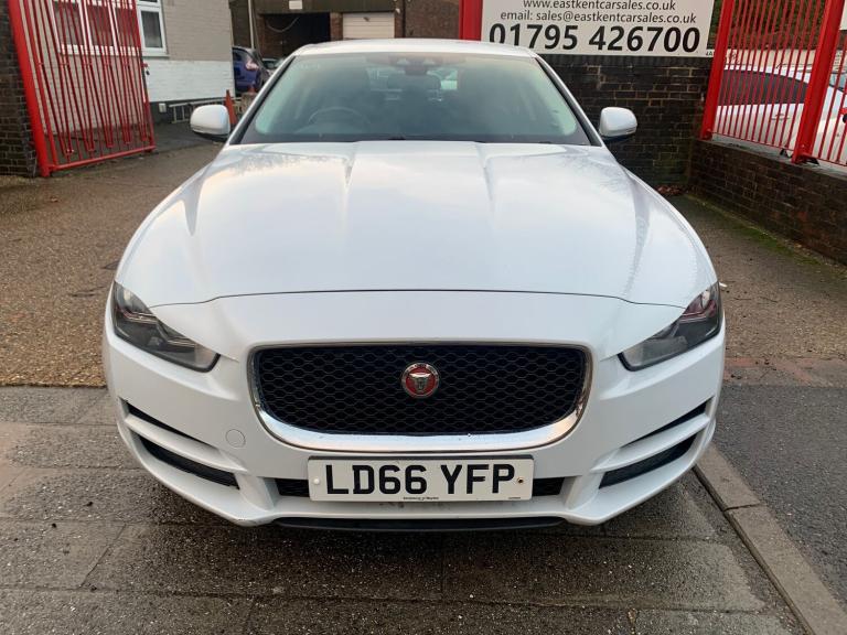 2016 Jaguar XE 2.0d Prestige Saloon 4dr Diesel Manual Euro 6 (s/s) (163 ps)