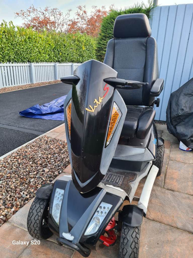 Larger vita sport mobility scooter new battaries fair condition can deliver 