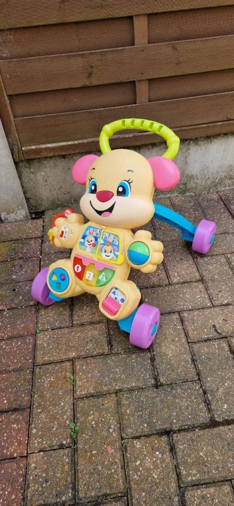 FISHER PRICE LAUGH AND LEARN SMART STAGES SIS WALKER. INC BATTERIES. EXCELLENT CONDITION.
