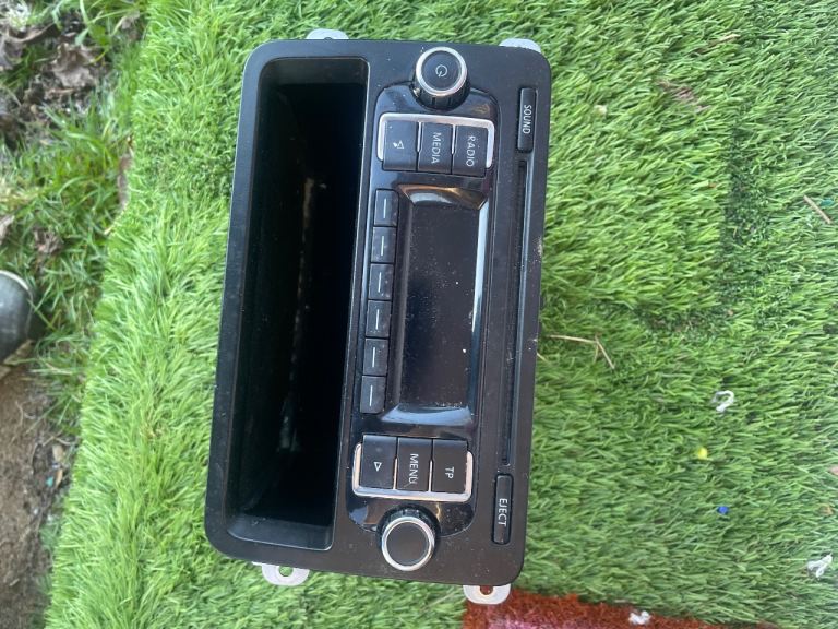 Touran cd player