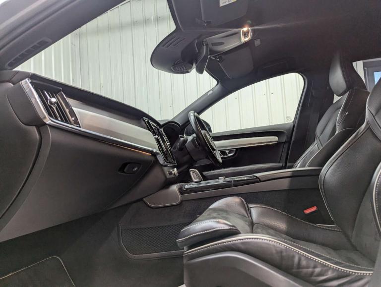 2019 Volvo V90 2.0 V90 R-Design+ T8 PHEV AWD Auto 4WD 5dr Estate Hybrid Automatic