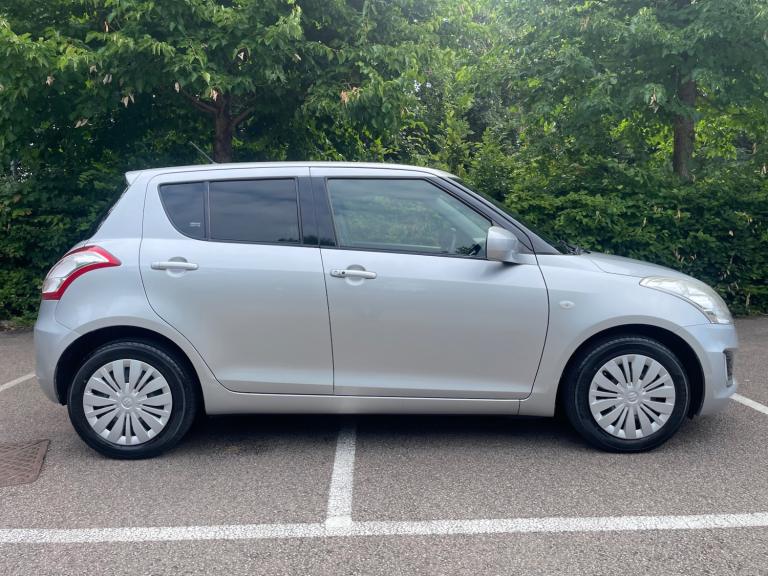 Automatic only 25,000 MILES,