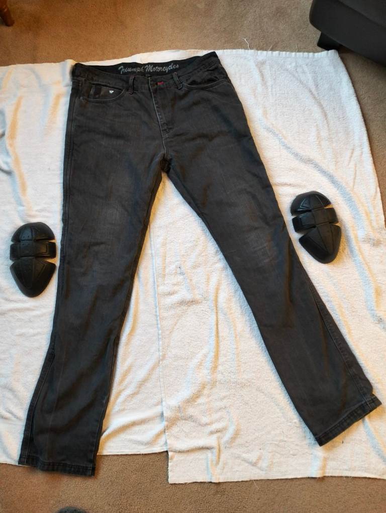 Genuine Triumph Mens Motorcycle Jeans  W34" L36" Long With Knee Armour