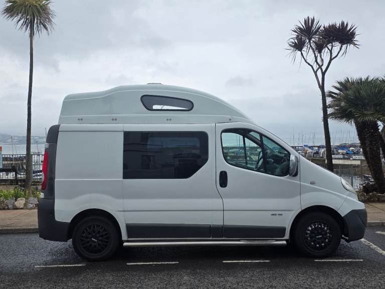 Renault Trafic 2008 Hi-Top SWB Camper Project Long MOT