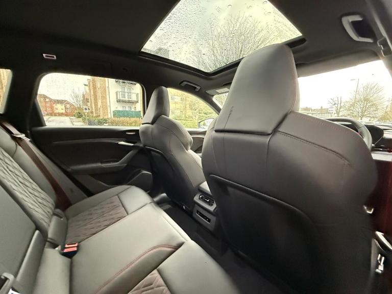  Audi Q6 e-tron 100kWh Edition 1 SUV 5dr Electric Auto quattro (388 ps) Electric Automatic