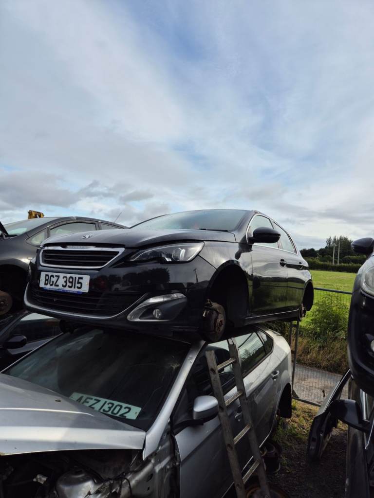 2016 PEUGEOT 308 1.6 DIESEL BREAKING FOR PARTS
