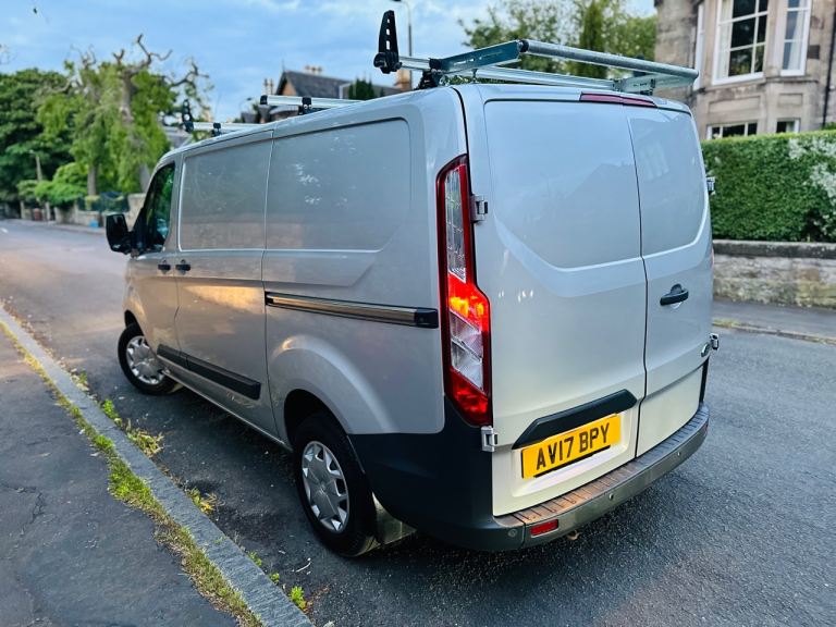 FORD TRANSIT CUSTOM PANEL VAN 2017 GENUINE LOW MILEAGE ONLY 32K FULL HISTORY MINT VAN