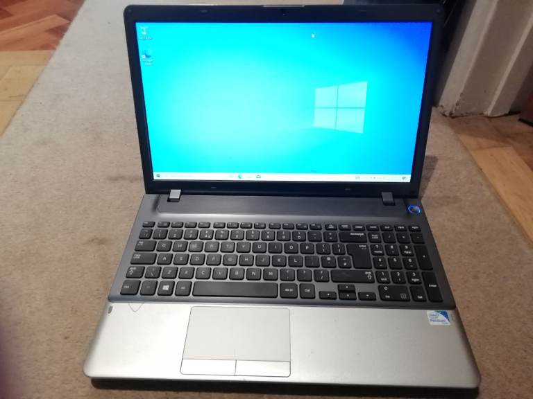 Samsung NP350v5c Laptop windows 10. Intel Pentium. Bluetooth. Hd . 15.6 inch. Hdmi.