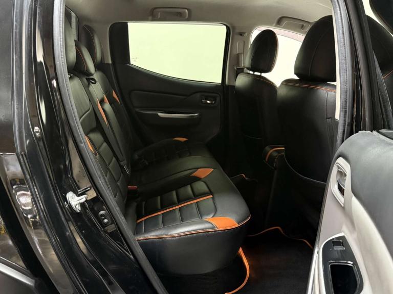 2018 Mitsubishi L200 2.4 L200 Barbarian SVP II DI-D Auto 4WD Pickup Diesel Automatic