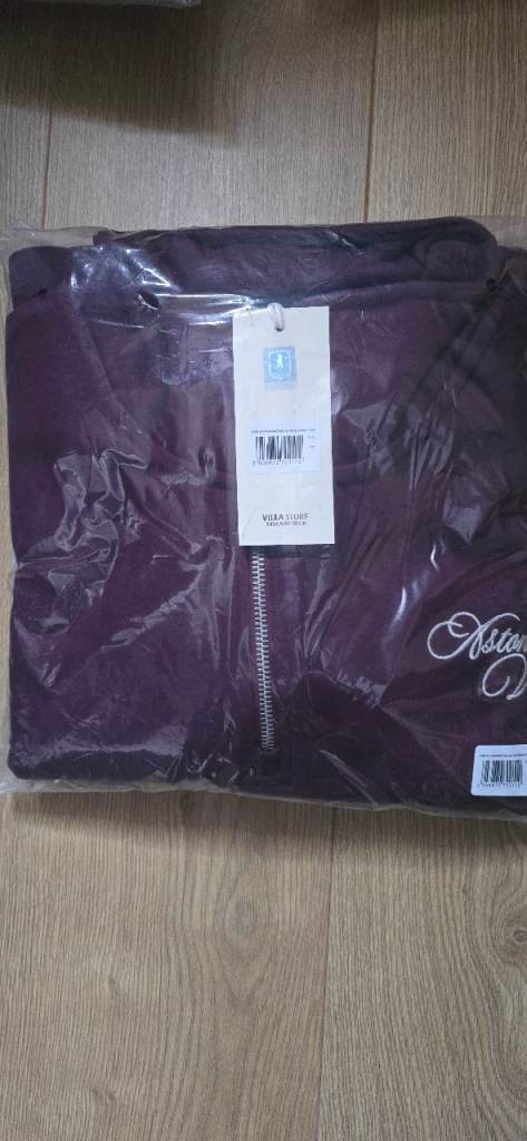 Genuine  Aston Villa Sweatshirt 
