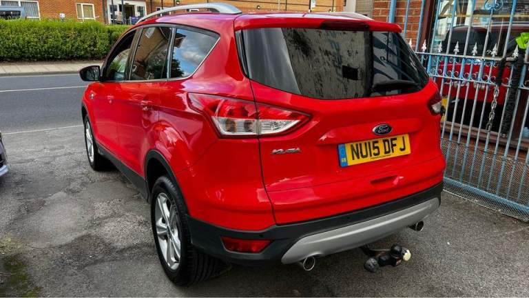 Ford, KUGA, Hatchback, 2015, Manual, 1997 (cc), 5 doors