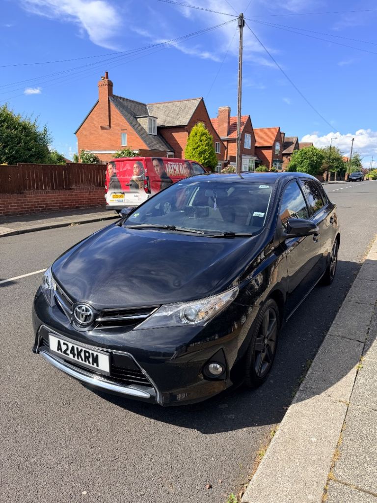 Toyota, AURIS, Hatchback, 2012, Manual, 1598 (cc), 5 doors