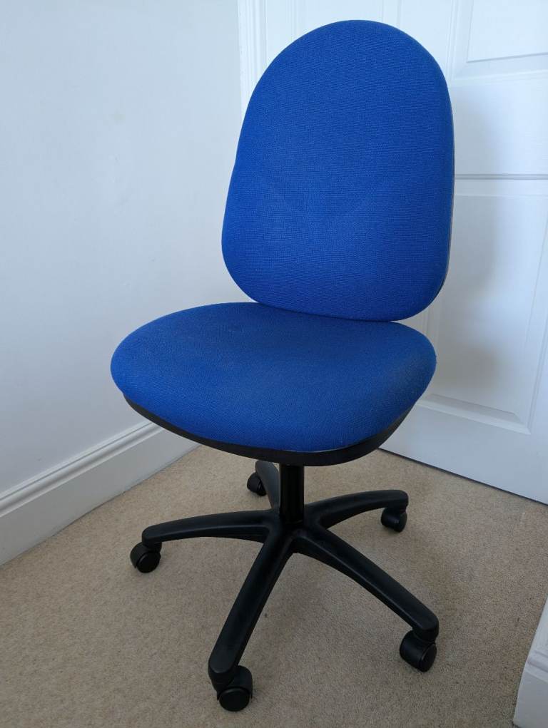 Blue fabric office desk chair