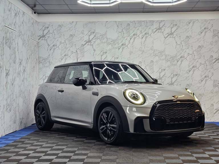 2023 MINI Hatch 1.5 Cooper Sport Hatchback 3dr Steptronic Euro 6 (s/s) (136 ps) Petrol HATCHBACK ...