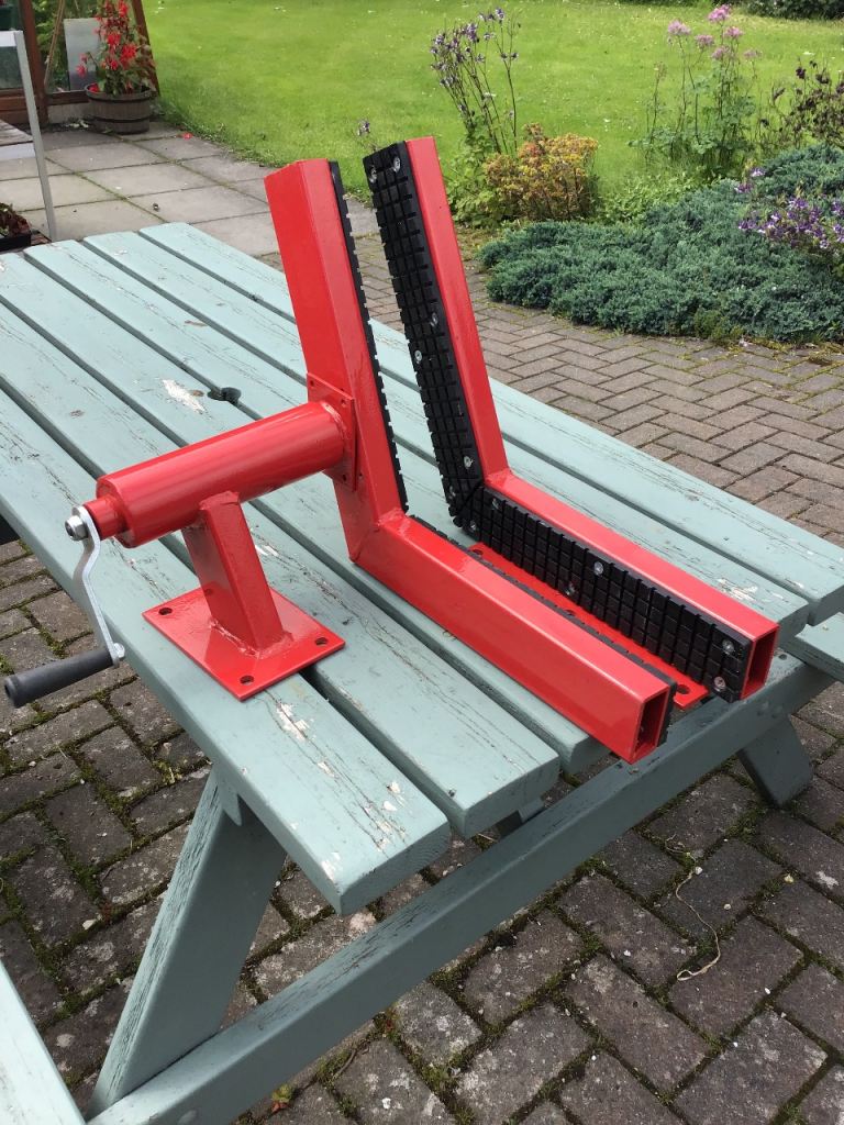 Wheel clamp 