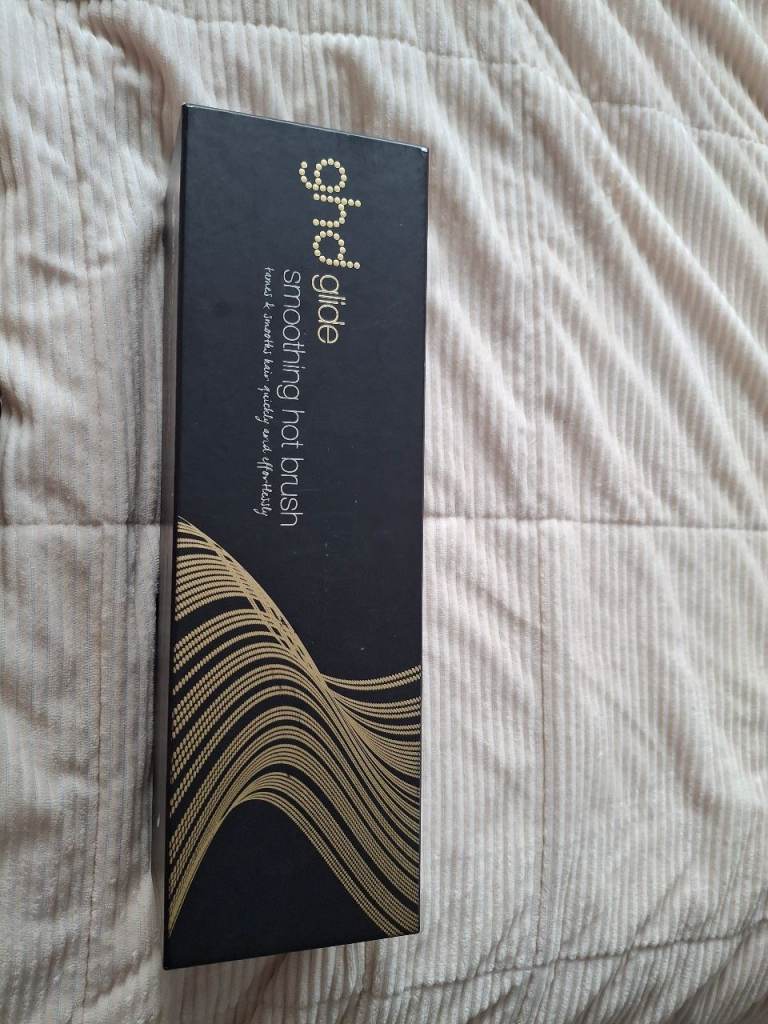 GHD Glide Smoothing Hot Brush 
