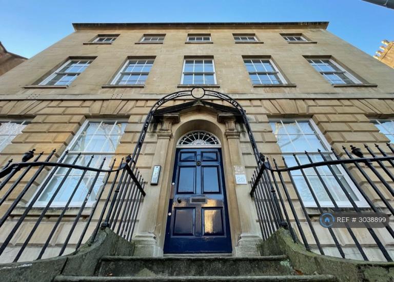 2 bedroom flat in Great George Street, Bristol, BS1 (2 bed) (#3038899)