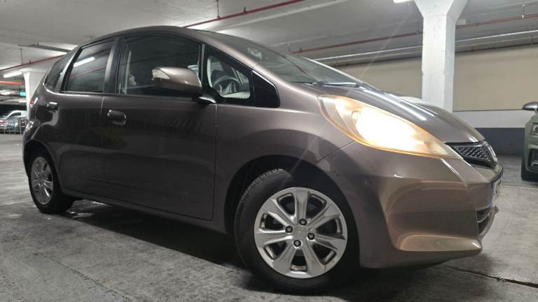 Honda Jazz 1 owner . 2 KEYS . MOT OCT 2026. 