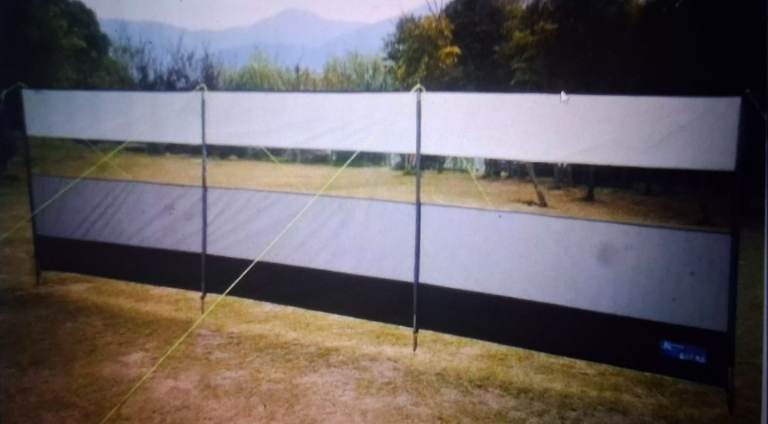 Kampa Windbreakers In Grey Fog Colour