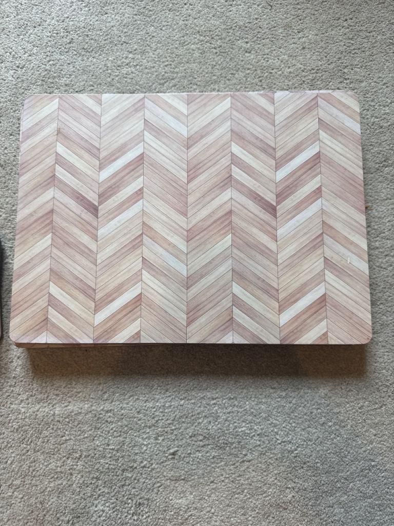 Set of 7 table mats and 7 coasters 