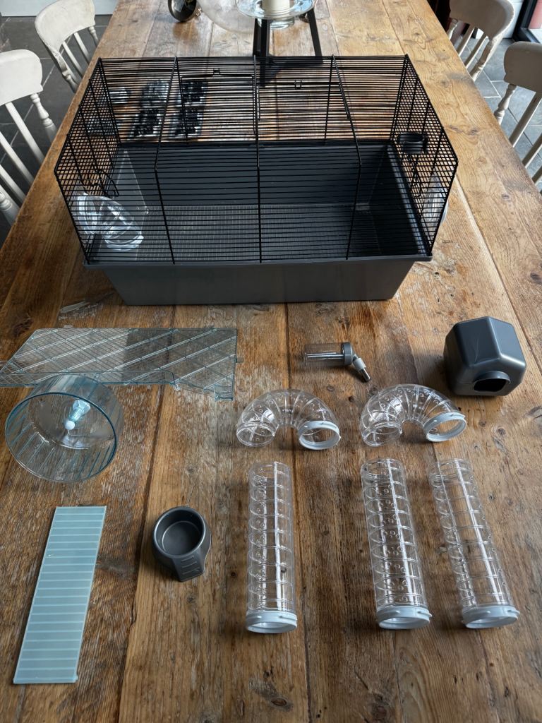 Hamster cage plus accessories 