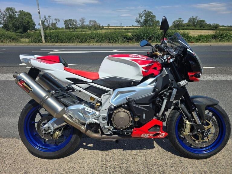 Aprilia Tuono 1000