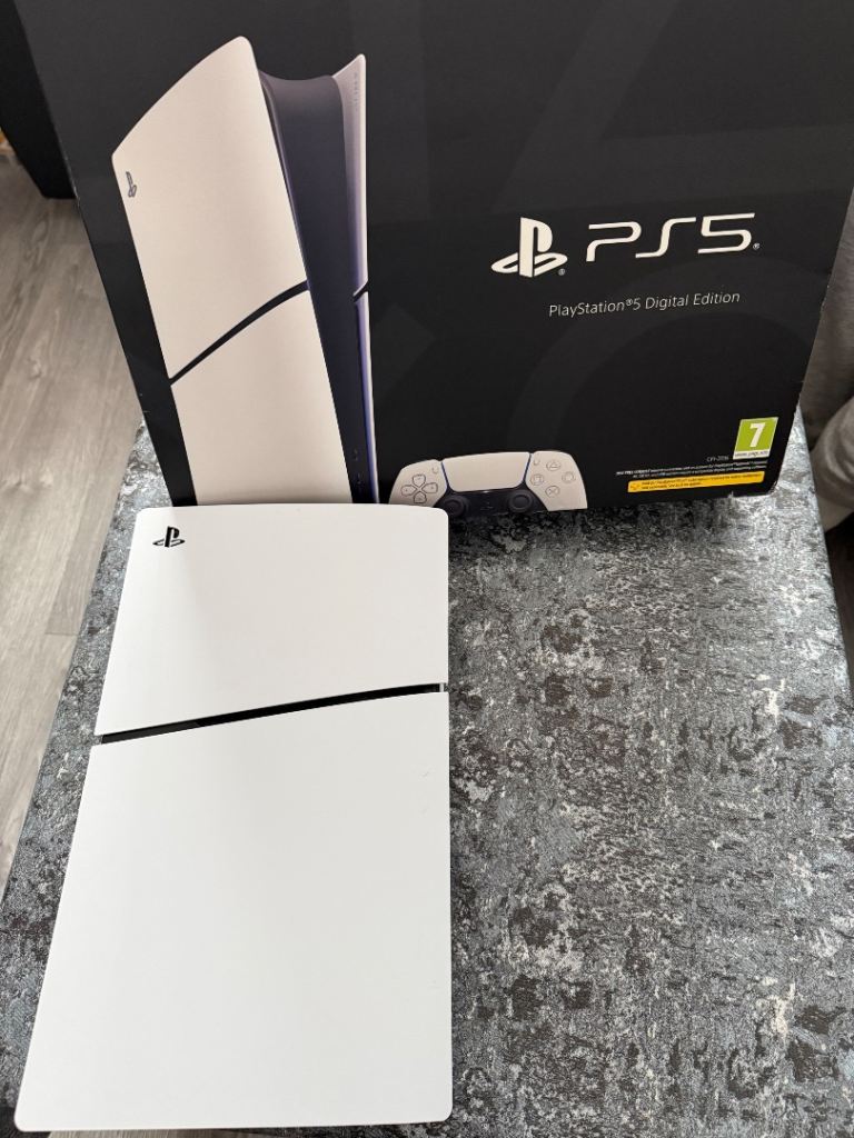 Ps5 slim console 