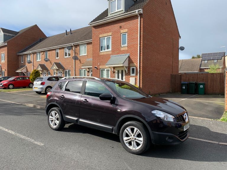 NISSAN QASHQAI - FULL MOT - SUPERB - 