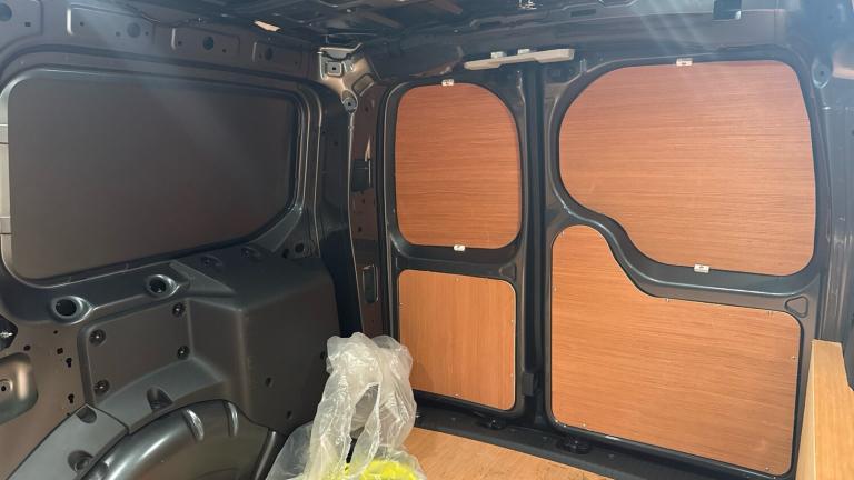 2025 Ford Transit Connect 250 L2 Petrol 1.5 EcoBoost PHEV 150 Limited Van Auto Van Hybrid Automatic