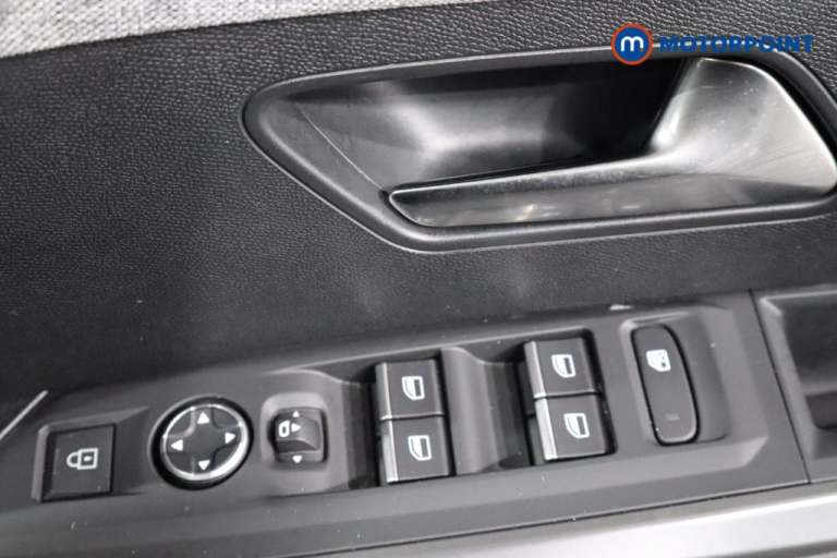 2024 Peugeot 3008 1.2 Hybrid 136 GT 5dr e-DSC6 SUV Petrol Automatic