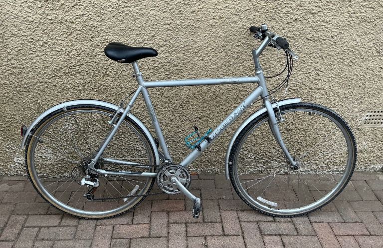 Bike/Bicycle.GENTS RIDGEBACK “ HALO “ LARGE LIGHTWEIGHT FRAME HYBRID BICYCLE 