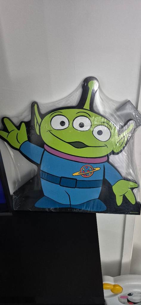 TOY STORY ALIEN SHELF BNIB