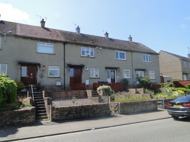 2 bedroom house in 61 Strathtay Road, Perth, PH1 2NA