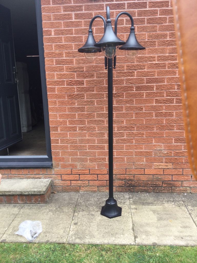 Garden lampposts x2 for outdoor use