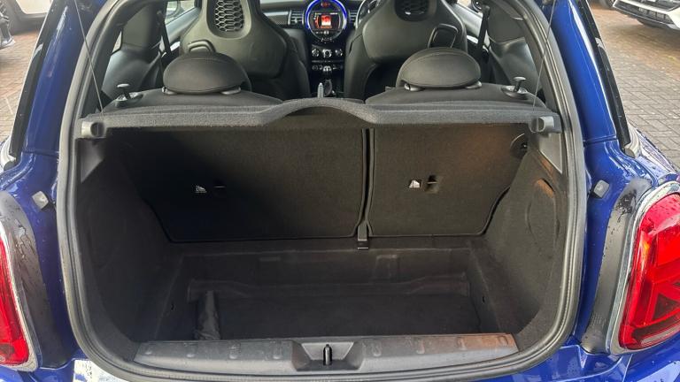 2019 MINI Hatch 2.0 Cooper S Sport II 3dr Petrol Hatchback Hatchback Petrol Manual